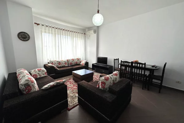 Shtepi me qera 1+1 ne Tirane - 500 Euro