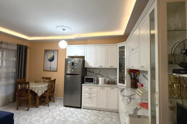 House for Sale 2+1 in Tirana - 16,500,000 Leke