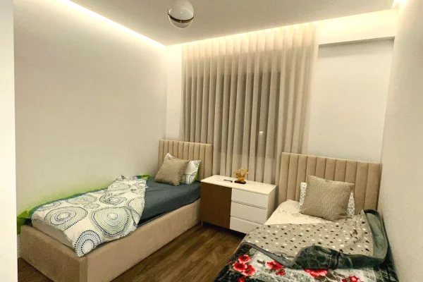 Shtepi ne shitje Apartament ne Tirane, 3+1, Mobilimi E mobiluar, Pagesa 255,000  Euro.