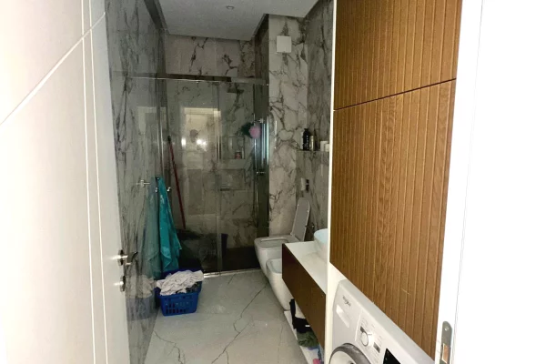 Shtepi ne shitje Apartament ne Tirane, 3+1, Mobilimi E mobiluar, Pagesa 255,000  Euro.