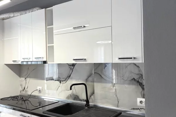 Shtepi me qera Apartament ne Tirane, 2+1, Mobilimi E mobiluar, Pagesa 700  Euro.