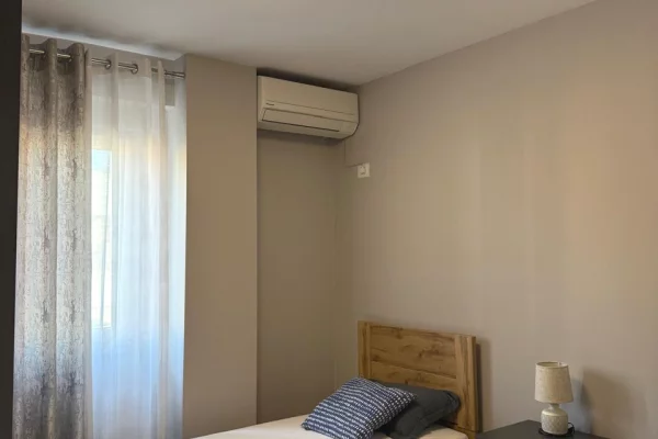 Shtepi me qera 2+1 ne Tirane - 750 Euro