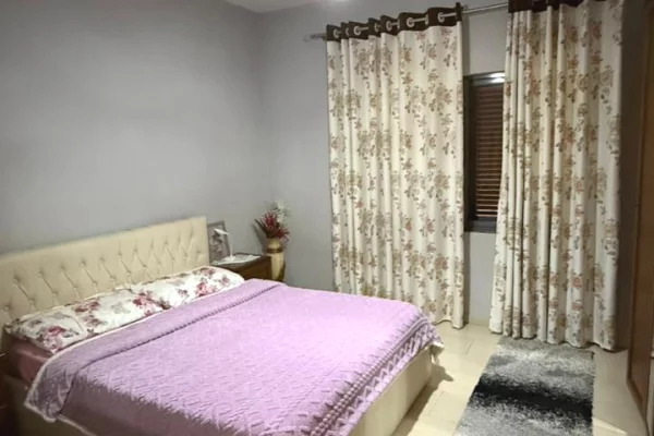 Shtepi ne shitje Shtepi Private ne Tirane, 2+1, Mobilimi E mobiluar, Pagesa 150,000  Euro.