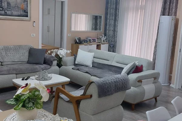 Shtepi ne shitje 2+1 ne Tirane - 150,000 Euro