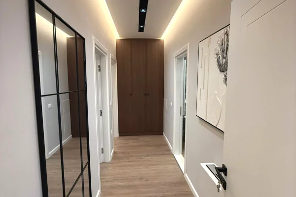 House for Rent 2+1 in Tirana - 1,400 Euro