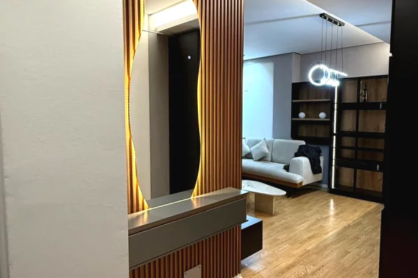 Shtepi me qera Apartament ne Tirane, 2+1, Mobilimi E mobiluar, Pagesa 1,200  Euro.