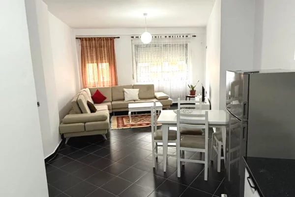 Qera , Apartament 2+1, Kopshti Botanik , Tiranë - 450€ | 90 m²