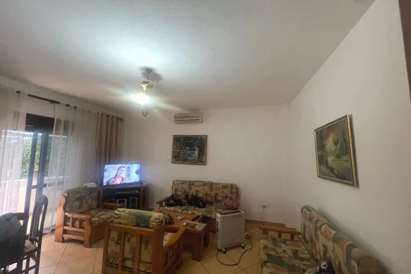 Shtepi ne shitje 2+1 ne Tirane - 170,000 Euro