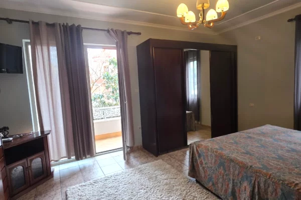 House for Rent 3+1 in Tirana - 800 Euro
