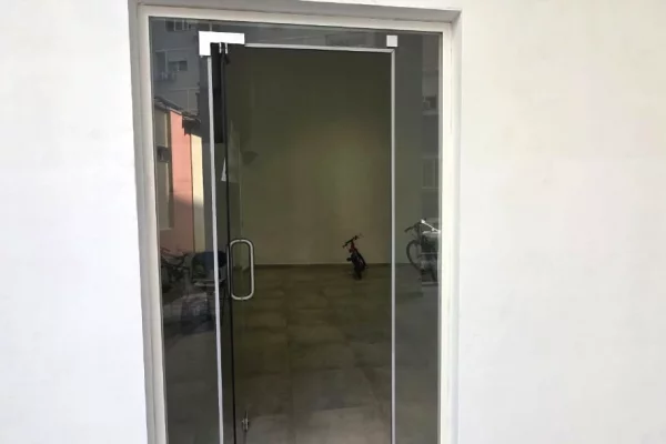 Business Property for Rent 1+1 in Tirana - 400 Euro