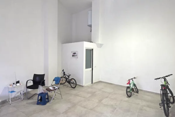 Business Property for Rent 1+1 in Tirana - 400 Euro