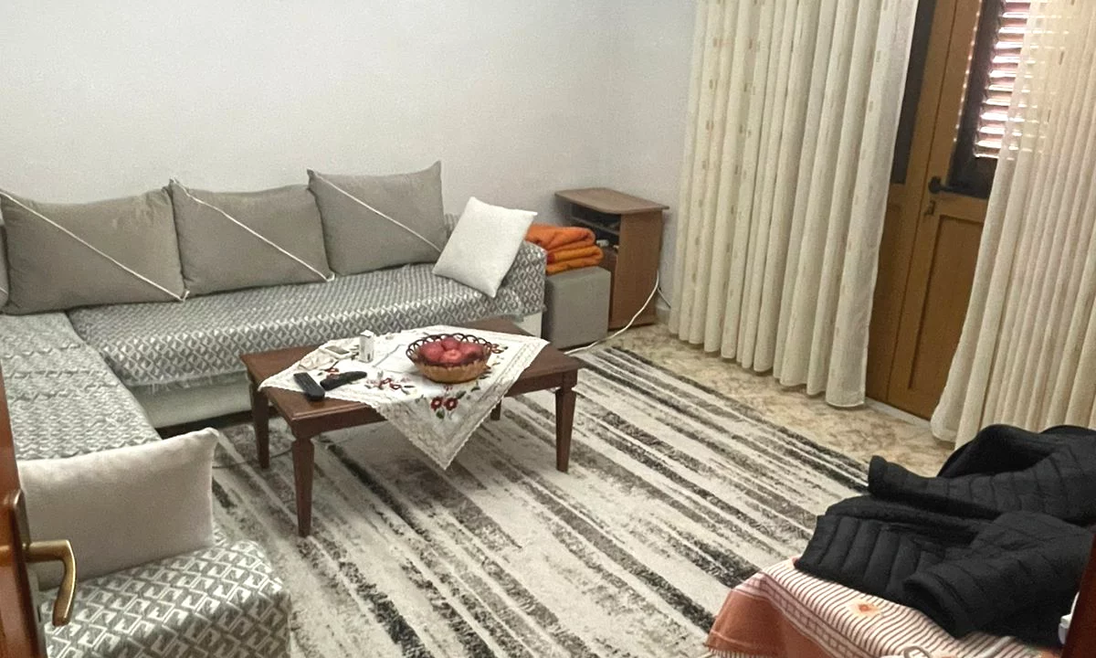 Qera, Ambient Biznesi (Kat Vile) 3+1, 5 Maji – 800 Euro | 207 m2