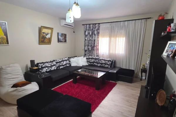 Shitet, Apartament 4+1+2 ,Ali Demi, Tiranë - 180000€ | 120 m²