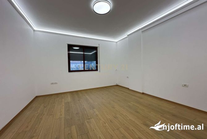 Shtepi ne shitje 1+1 ne Tirane - 260,000 Euro