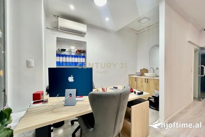 Ambient biznesi me qera 1+1 ne Tirane - 1,050 Euro