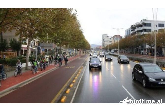 Ambient biznesi ne shitje 1+1 ne Tirane - 125,000 Euro