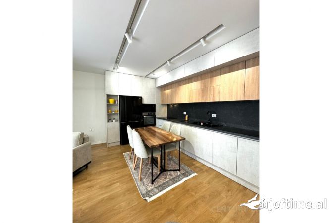 Shtepi ne shitje 2+1 ne Tirane - 160,000 Euro