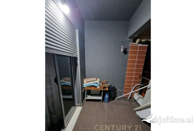 Shtepi ne shitje Apartament ne Tirane, 1+1, Mobilimi E mobiluar, Pagesa 98,000  Euro.