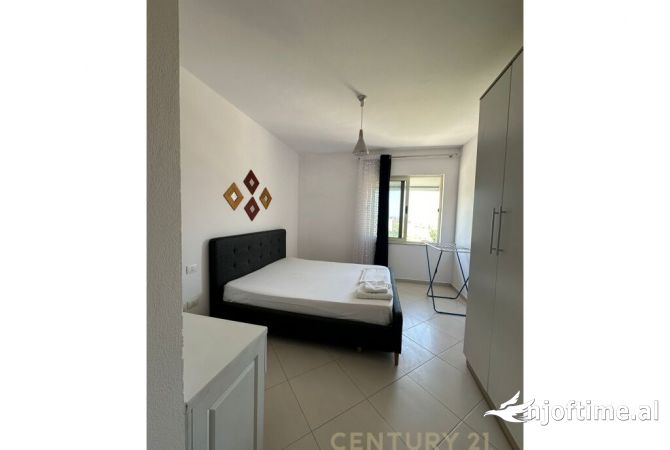 Shtepi ne shitje Apartament ne Tirane, 1+1, Mobilimi E mobiluar, Pagesa 97,000  Euro.