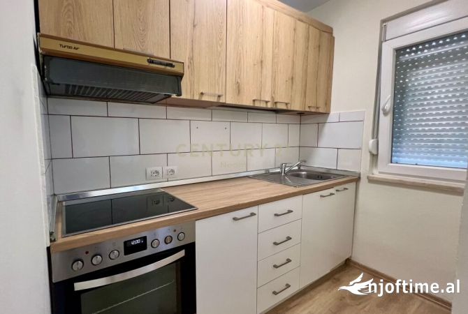 Shtepi me qera Apartament ne Tirane, 1+1, Mobilimi E mobiluar, Pagesa 450  Euro.