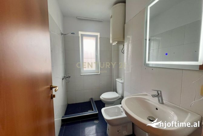 Shtepi me qera Apartament ne Tirane, 1+1, Mobilimi E mobiluar, Pagesa 450  Euro.