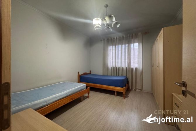 Shtepi me qera 2+1 ne Tirane - 550 Euro