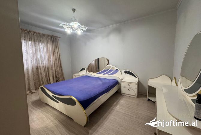 Shtepi me qera 2+1 ne Tirane - 550 Euro