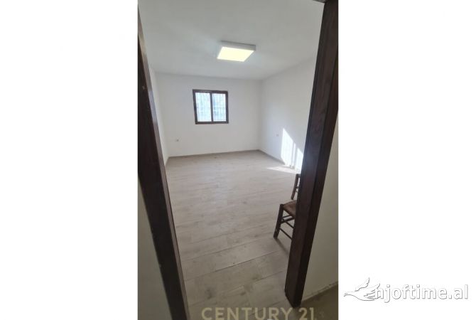Shtepi ne shitje 2+1 ne Tirane - 120,000 Euro