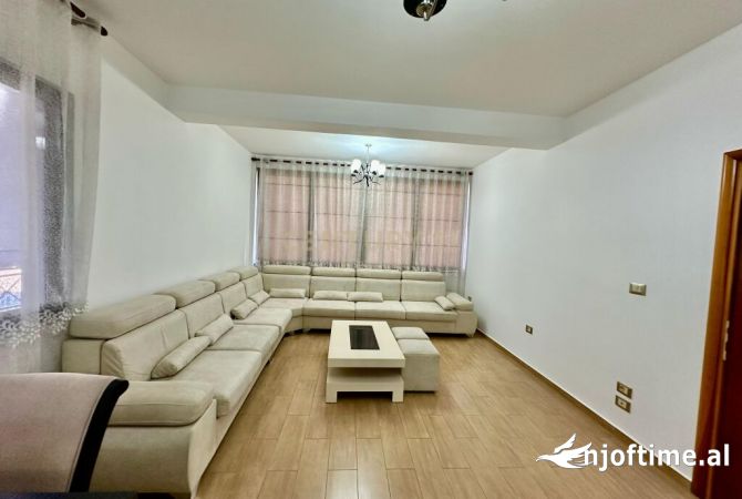 Shtepi me qera 2+1 ne Tirane - 600 Euro