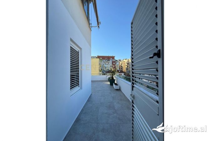 Shtepi ne shitje Apartament ne Tirane, 2+1, Mobilimi Bosh, pa mobiluar, Pagesa 255,000  Euro.