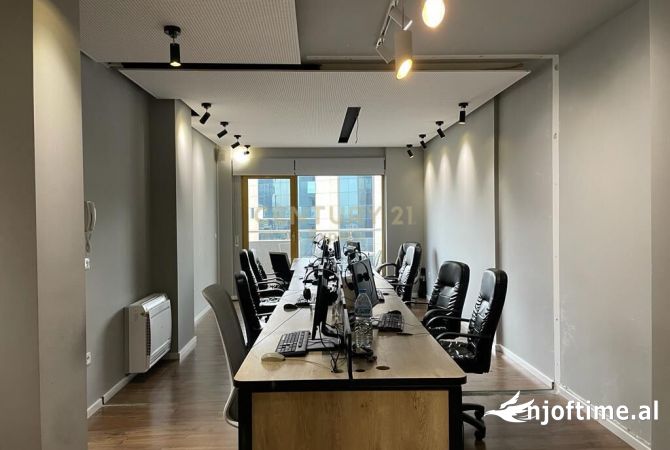 AMBIENT ZYRASH PER QIRA NE ZONEN E ISH BLLOKUT !