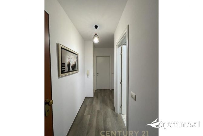 Shtepi me qera Apartament ne Tirane, 1+1, Mobilimi E mobiluar, Pagesa 630  Euro.