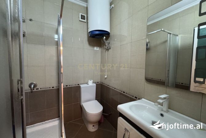 Shtepi me qera Apartament ne Tirane, 2+1, Mobilimi E mobiluar, Pagesa 590  Euro.