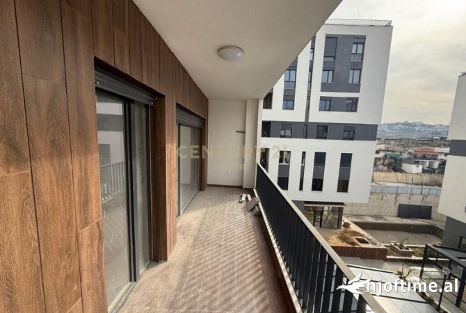 Shtepi ne shitje Apartament ne Tirane, 2+1, Mobilimi Bosh, pa mobiluar, Pagesa 131,950  Euro.