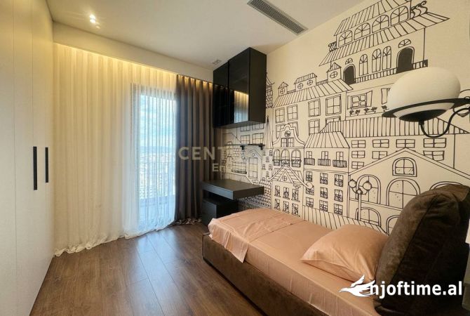 Shtepi me qera 3+1 ne Tirane - 2,500 Euro