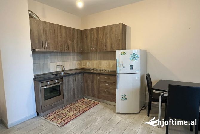 Shtepi me qera 1+1 ne Tirane - 560 Euro