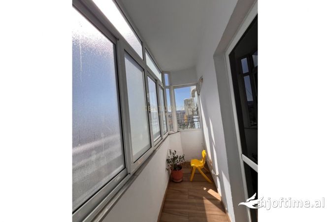 Shtepi me qera Apartament ne Tirane, 2+1, Mobilimi E mobiluar, Pagesa 600  Euro.