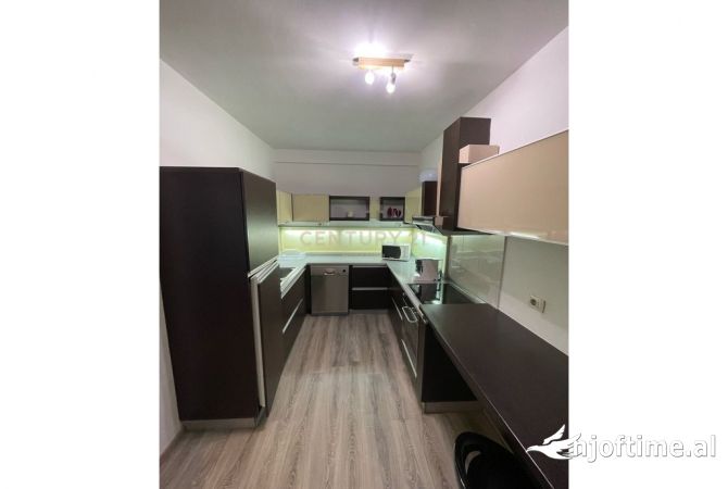 Shtepi me qera 2+1 ne Tirane - 1,500 Euro