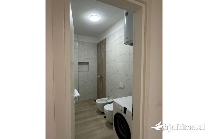 Shtepi me qera Apartament ne Tirane, 1+1, Mobilimi E mobiluar, Pagesa 600  Euro.