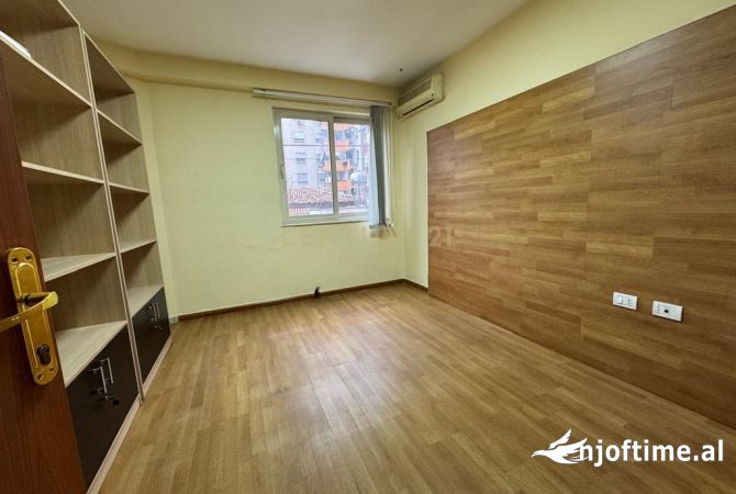 Shtepi me qera 2+1 ne Tirane - 600 Euro