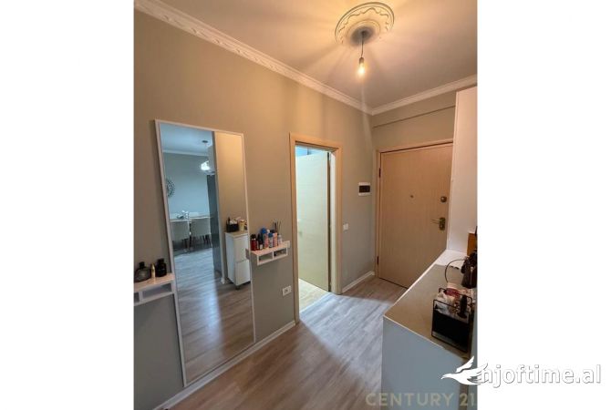 Shtepi ne shitje 1+1 ne Tirane - 135,000 Euro