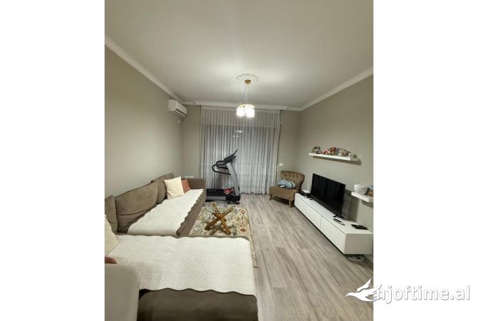 Shtepi ne shitje 1+1 ne Tirane - 135,000 Euro