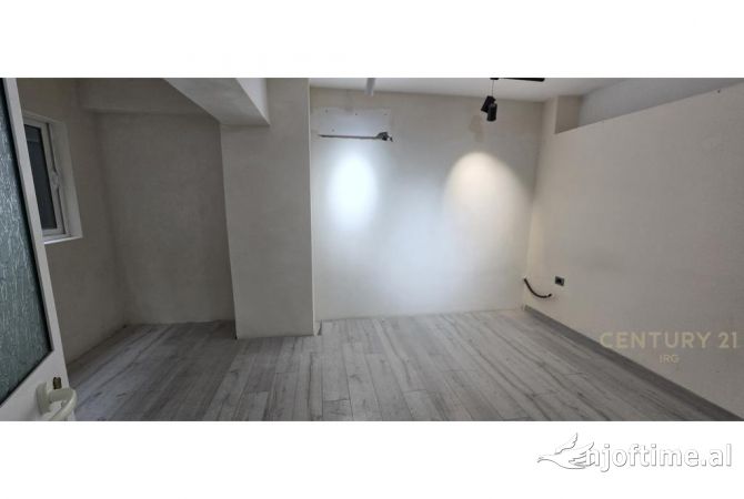 Ambient biznesi me qera 1+1 ne Tirane - 600 Euro