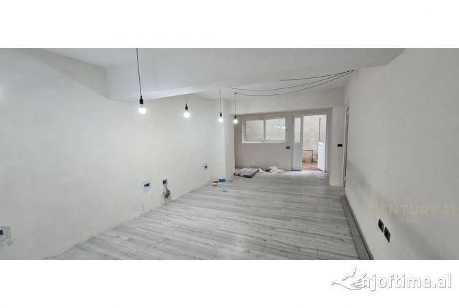 Ambient biznesi me qera 1+1 ne Tirane - 600 Euro