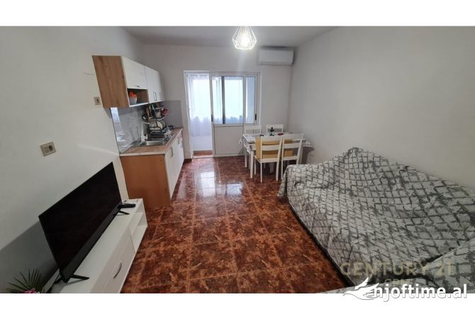 Shtepi me qera 2+1 ne Tirane - 500 Euro
