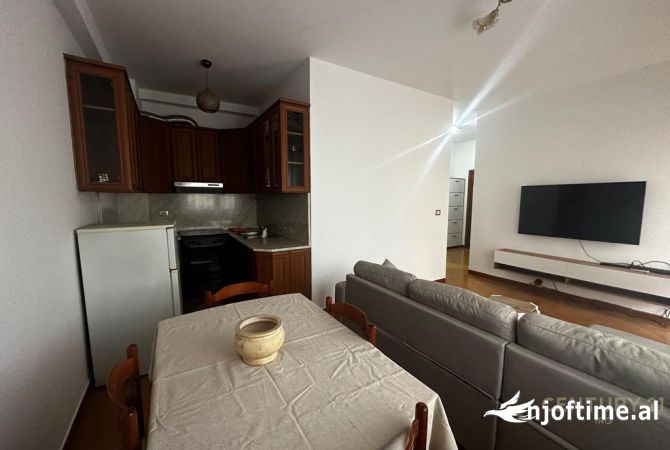 Shtepi me qera 1+1 ne Tirane - 700 Euro
