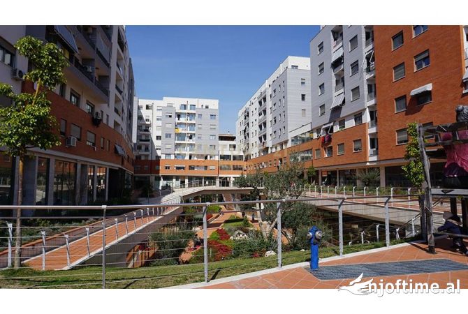 Ambient biznesi ne shitje 1+1 ne Tirane - 79,500 Euro