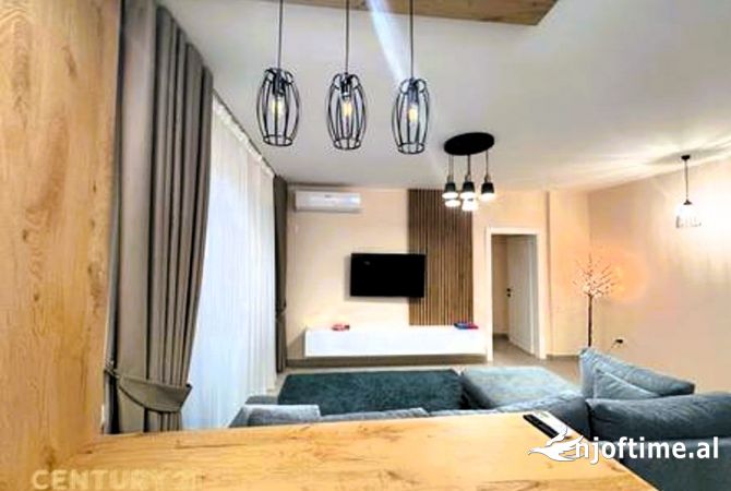 Shtepi me qera 1+1 ne Tirane - 700 Euro