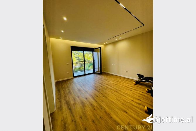 Shtepi ne shitje 2+1 ne Tirane - 230,000 Euro
