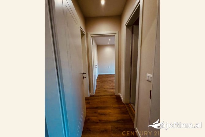 Shtepi ne shitje 2+1 ne Tirane - 230,000 Euro